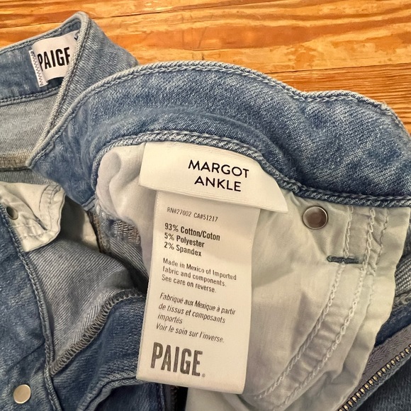 Jeans - Picture 3 of 5